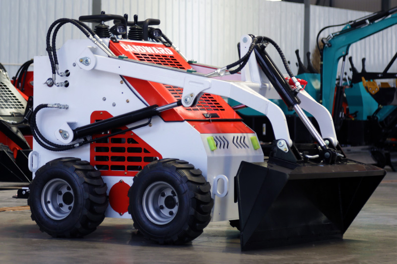 S480 Mini Skid Steer Loader: High-Performance Compact Equipment for Landscaping & Construction